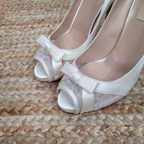 Valentino Ivory White Satin Lace Bow Platform Pump Open Toe Heels 41 - Picture 8 of 10